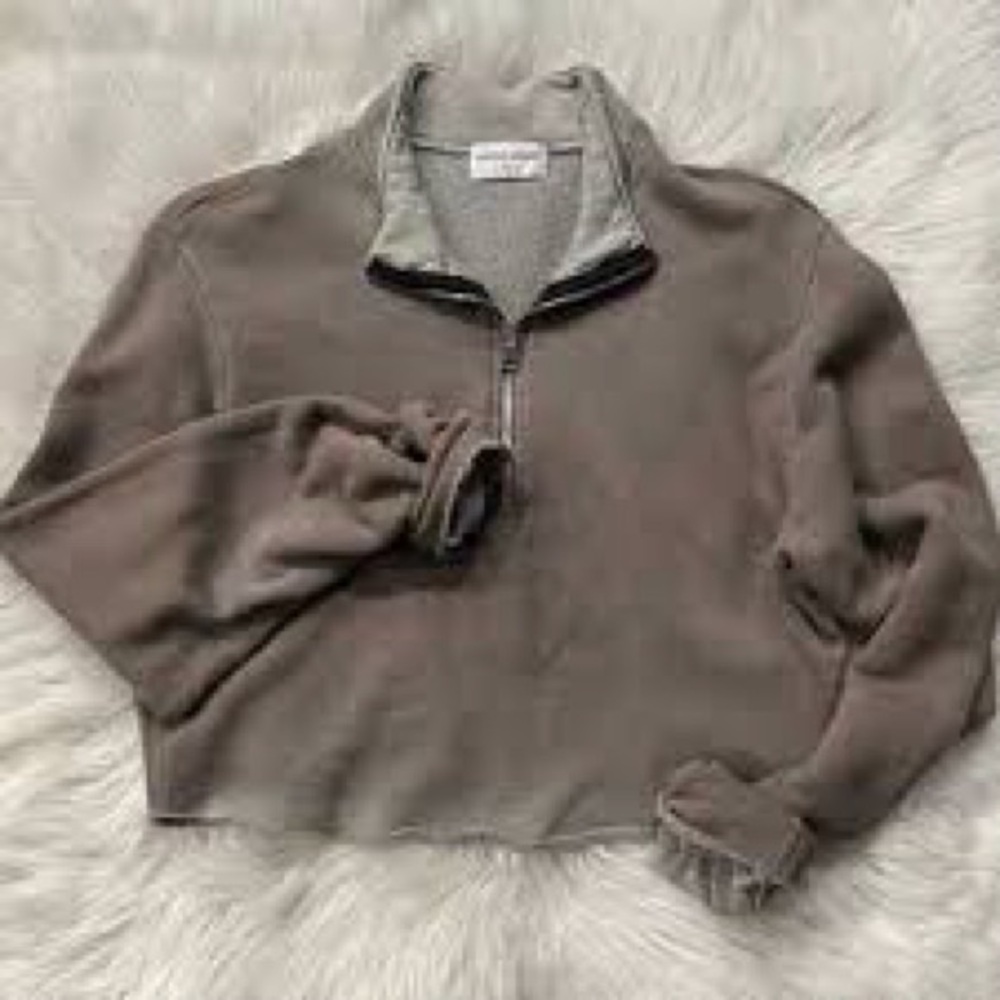 Cotton citizen top